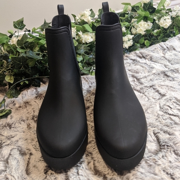 Jeffrey Campbell Hydra Platform Chelsea Rain Boot - Picture 5 of 5